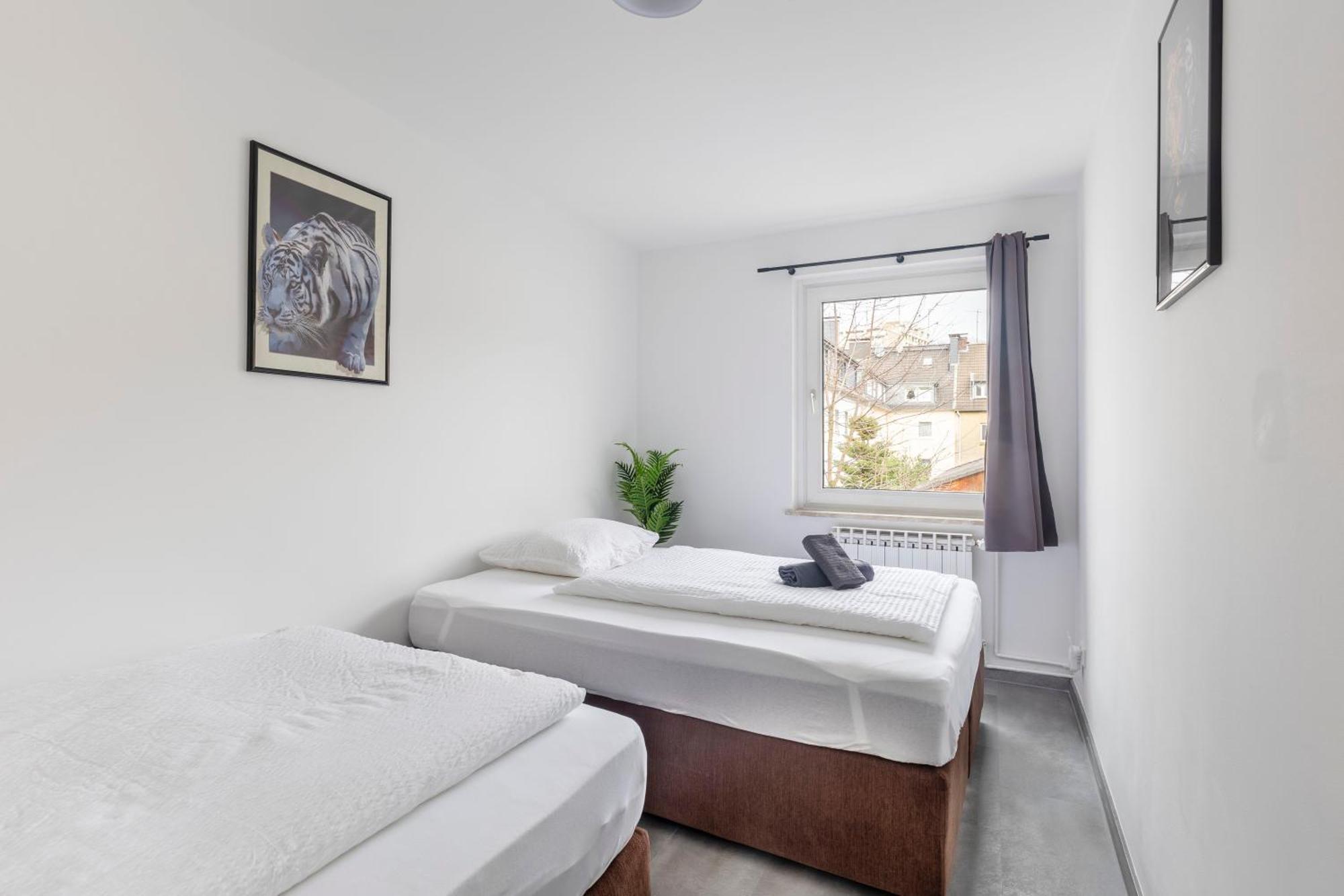 44 Apartments - Modern, Gemuetlich, Wlan, Balkon, Stellplatz วุปปาทัล ภายนอก รูปภาพ