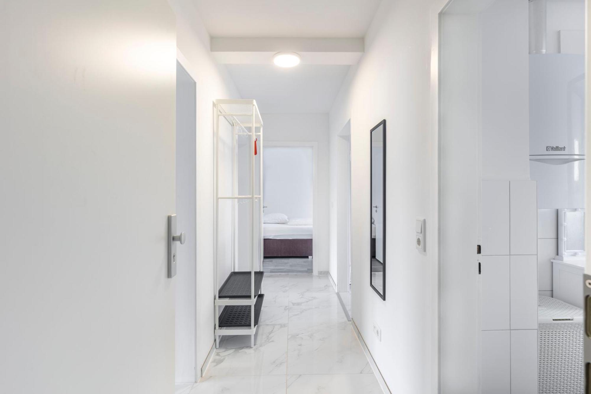 44 Apartments - Modern, Gemuetlich, Wlan, Balkon, Stellplatz วุปปาทัล ภายนอก รูปภาพ