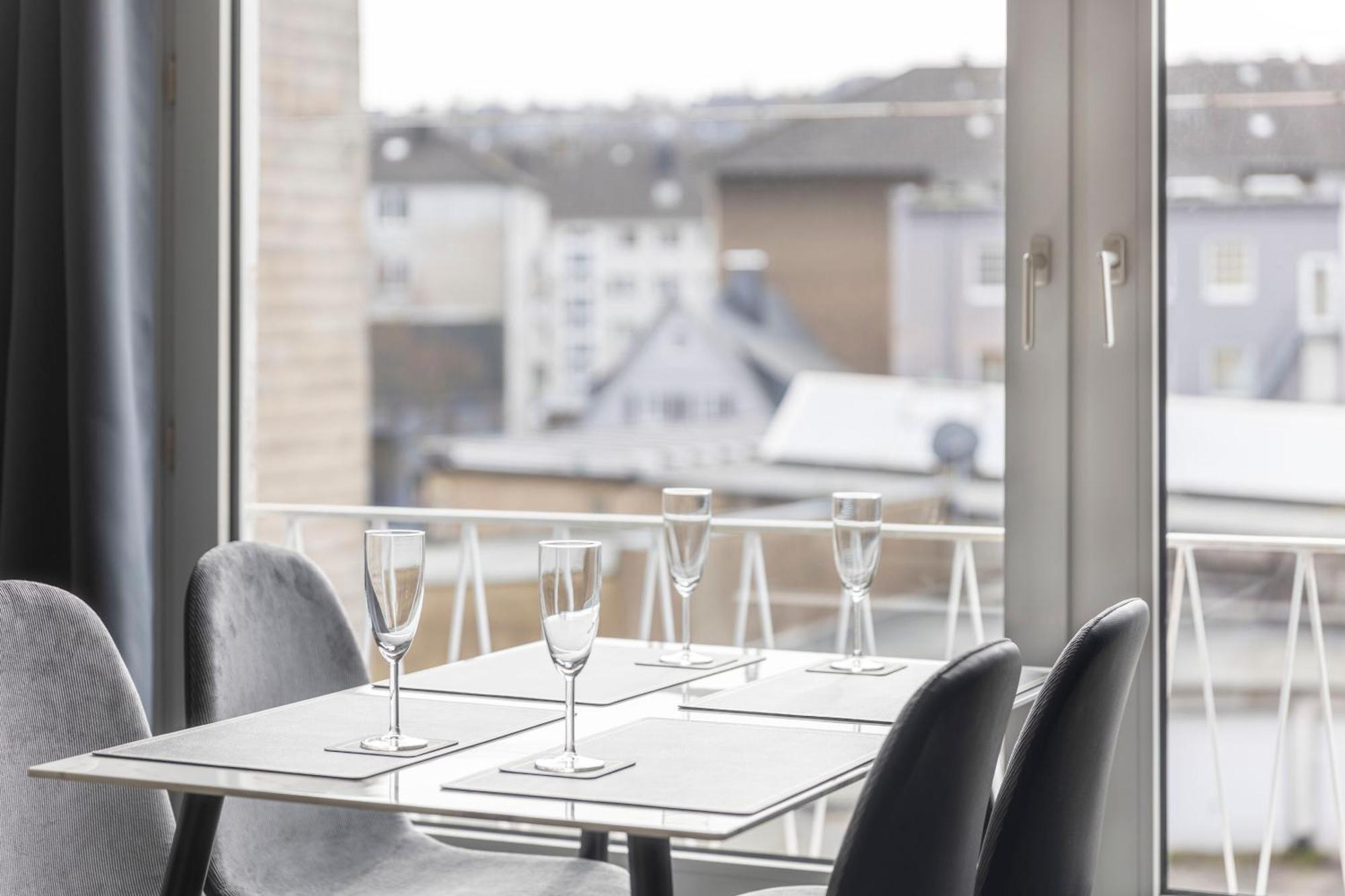 44 Apartments - Modern, Gemuetlich, Wlan, Balkon, Stellplatz วุปปาทัล ภายนอก รูปภาพ