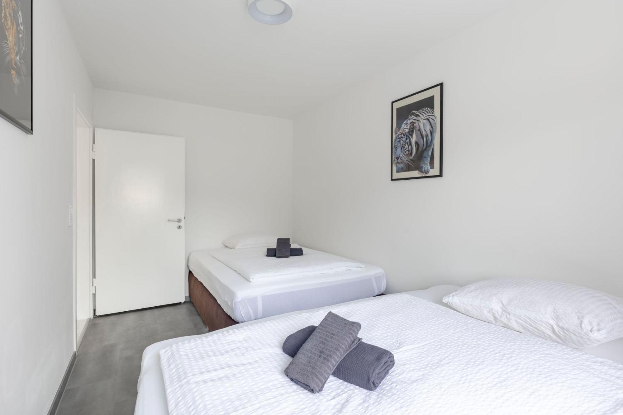 44 Apartments - Modern, Gemuetlich, Wlan, Balkon, Stellplatz วุปปาทัล ภายนอก รูปภาพ